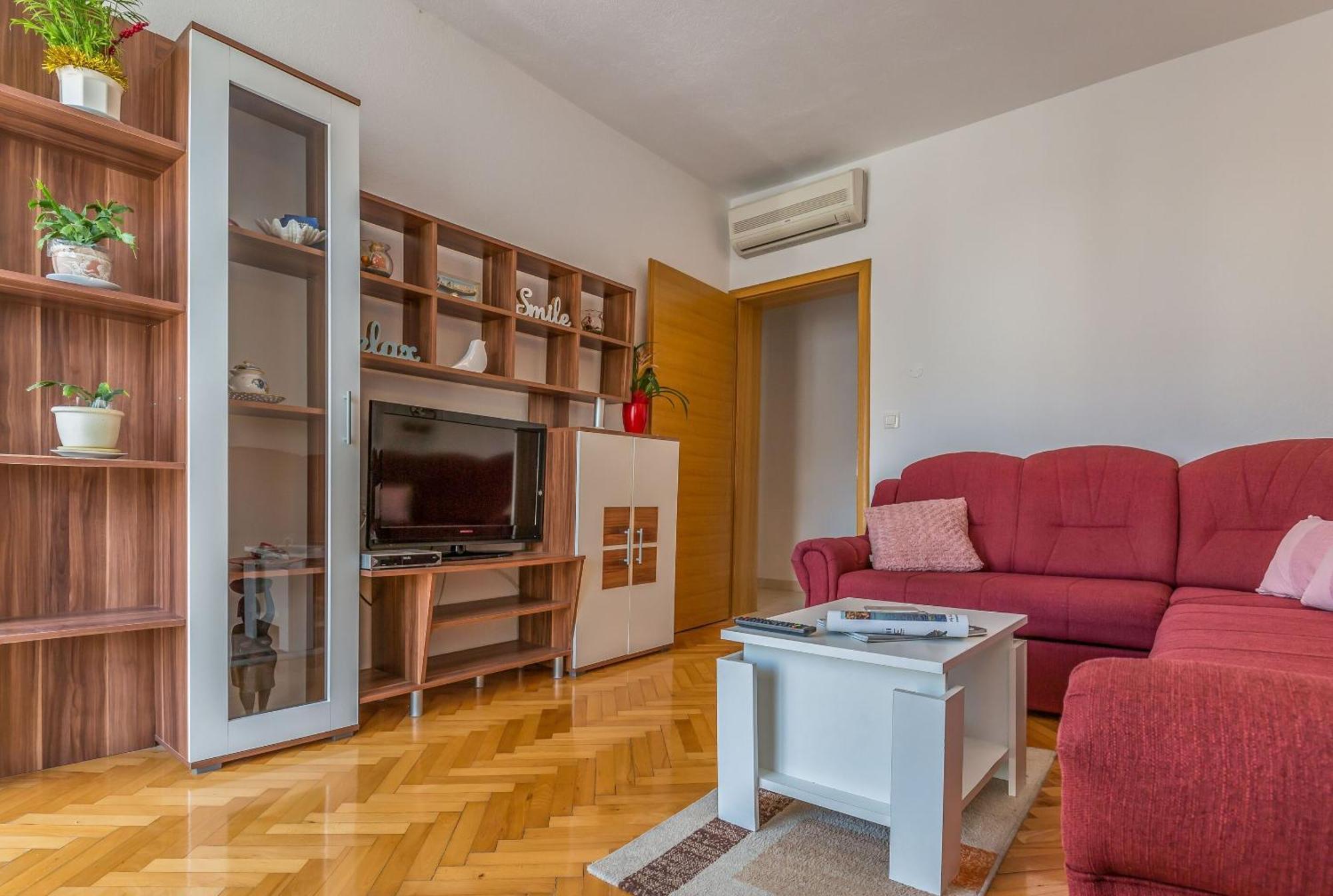 טוצפי Apartments And Rooms Happiness מראה חיצוני תמונה