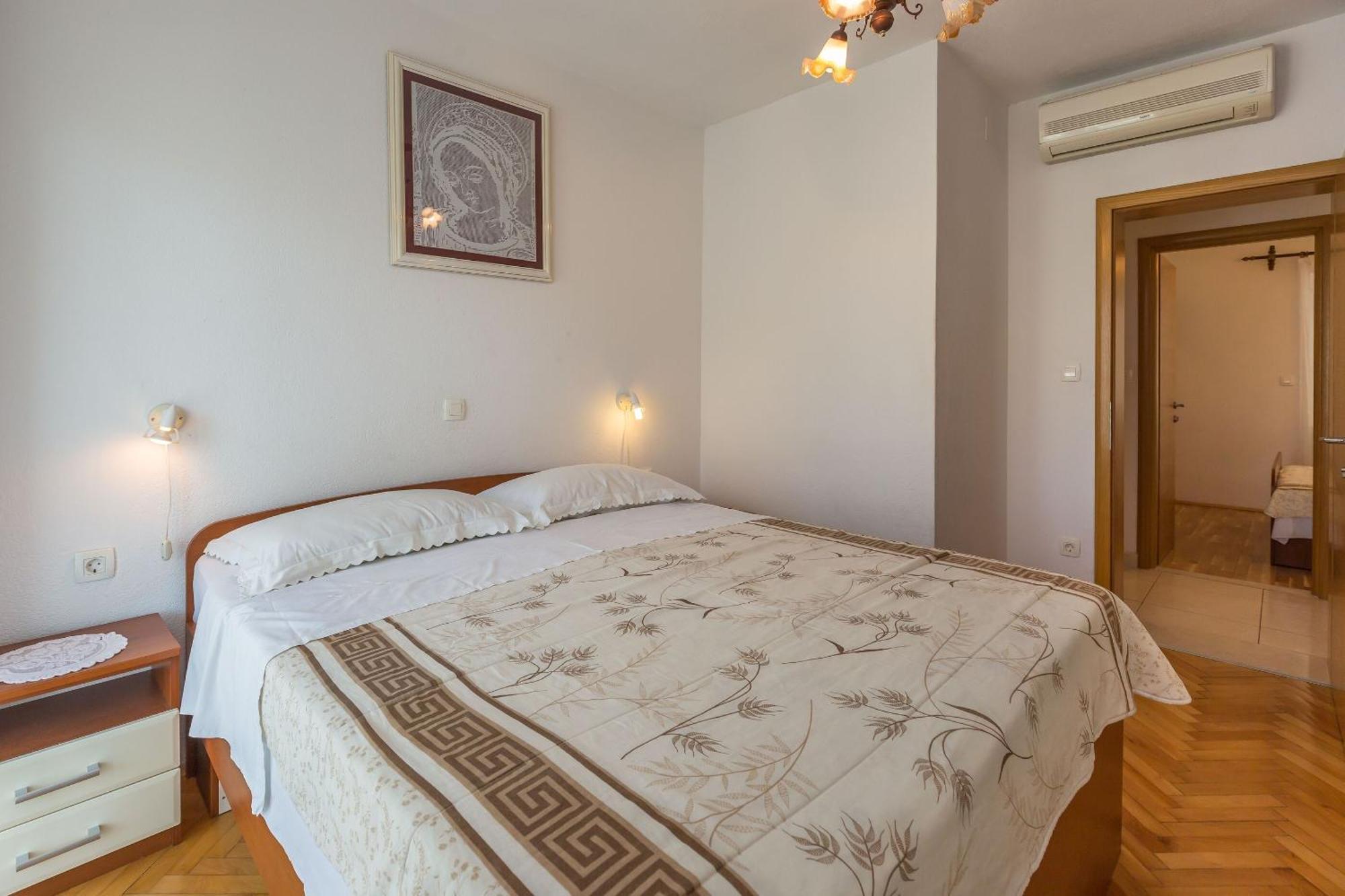 טוצפי Apartments And Rooms Happiness מראה חיצוני תמונה