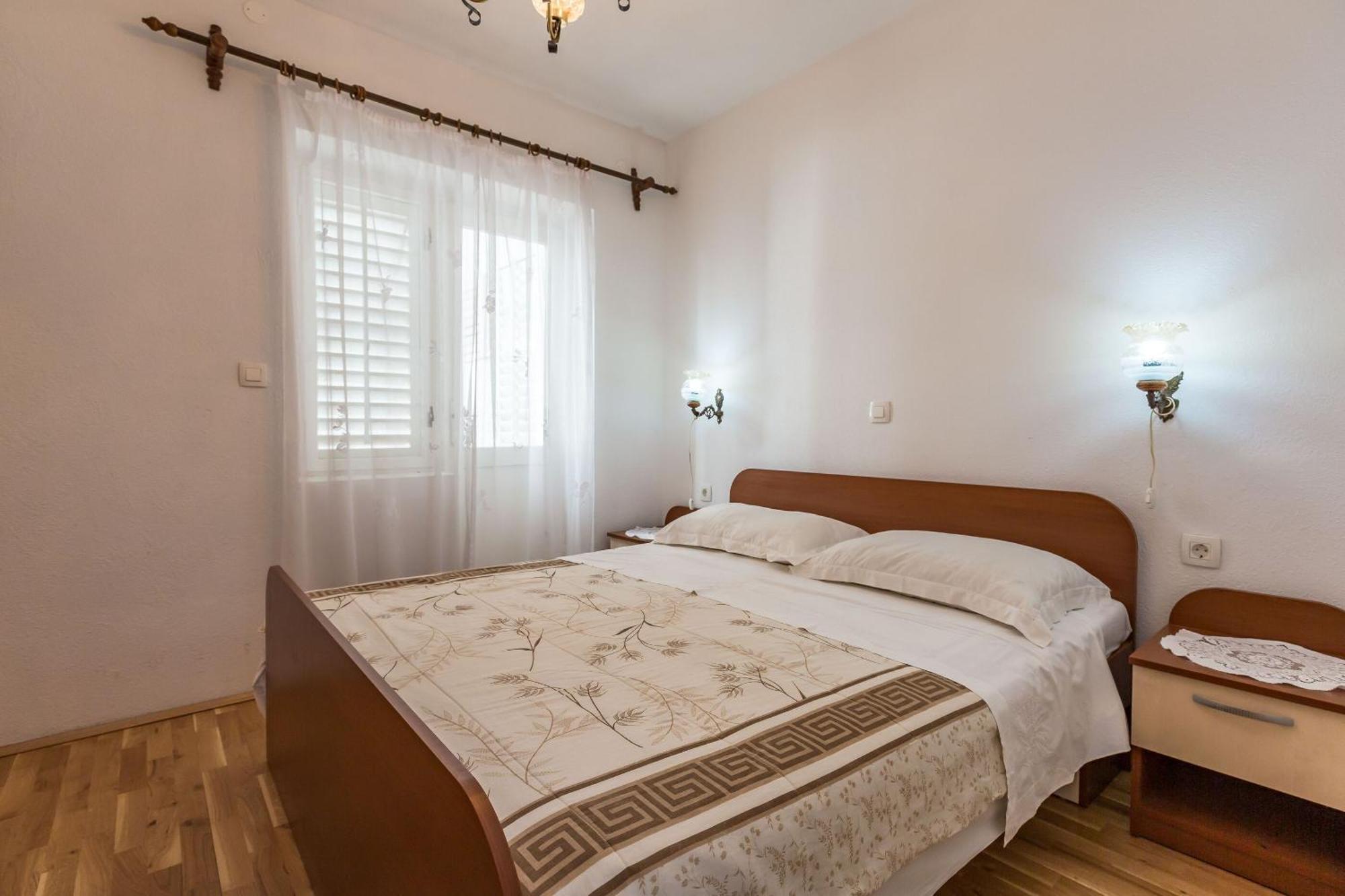 טוצפי Apartments And Rooms Happiness מראה חיצוני תמונה