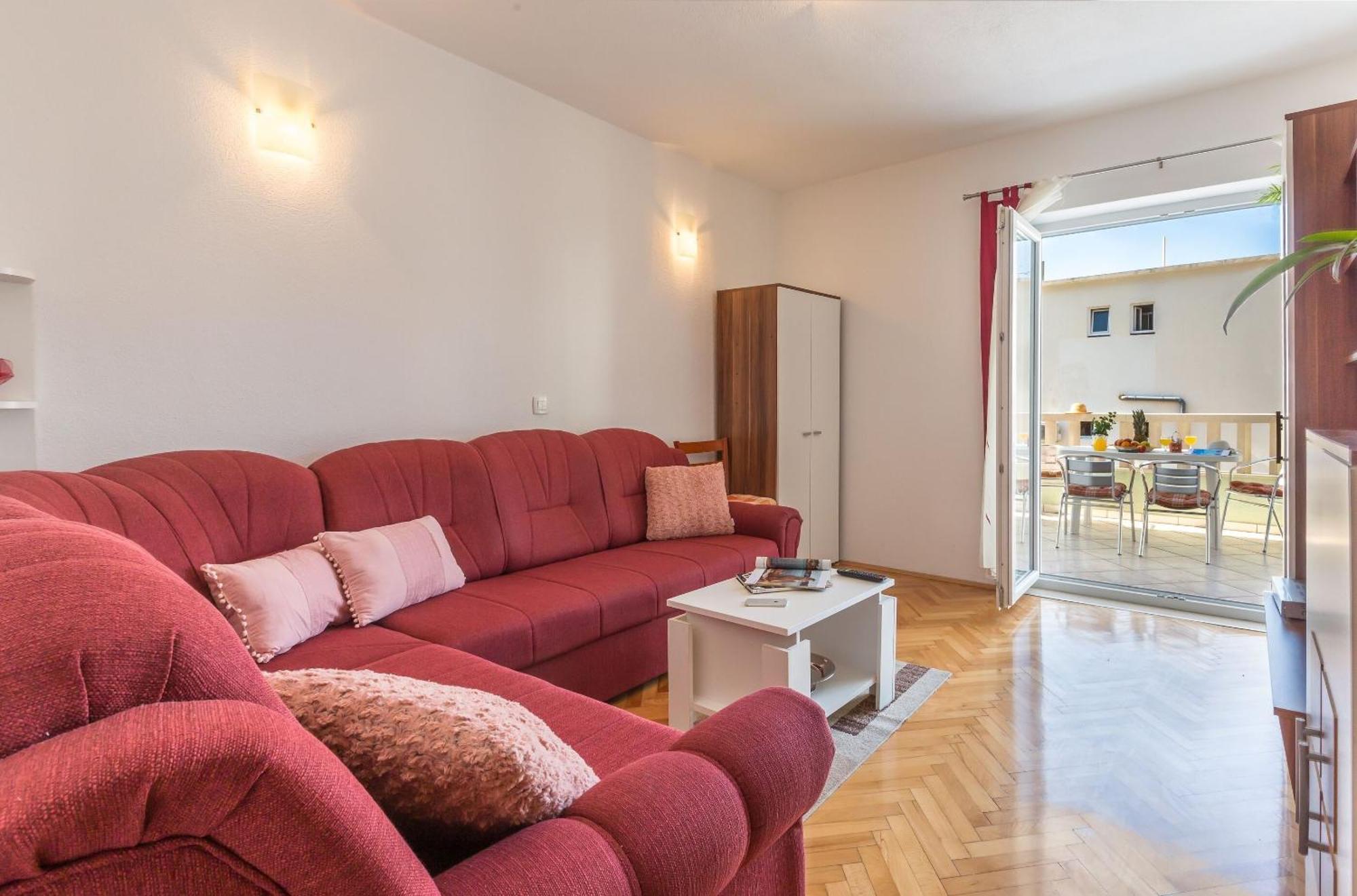 טוצפי Apartments And Rooms Happiness מראה חיצוני תמונה