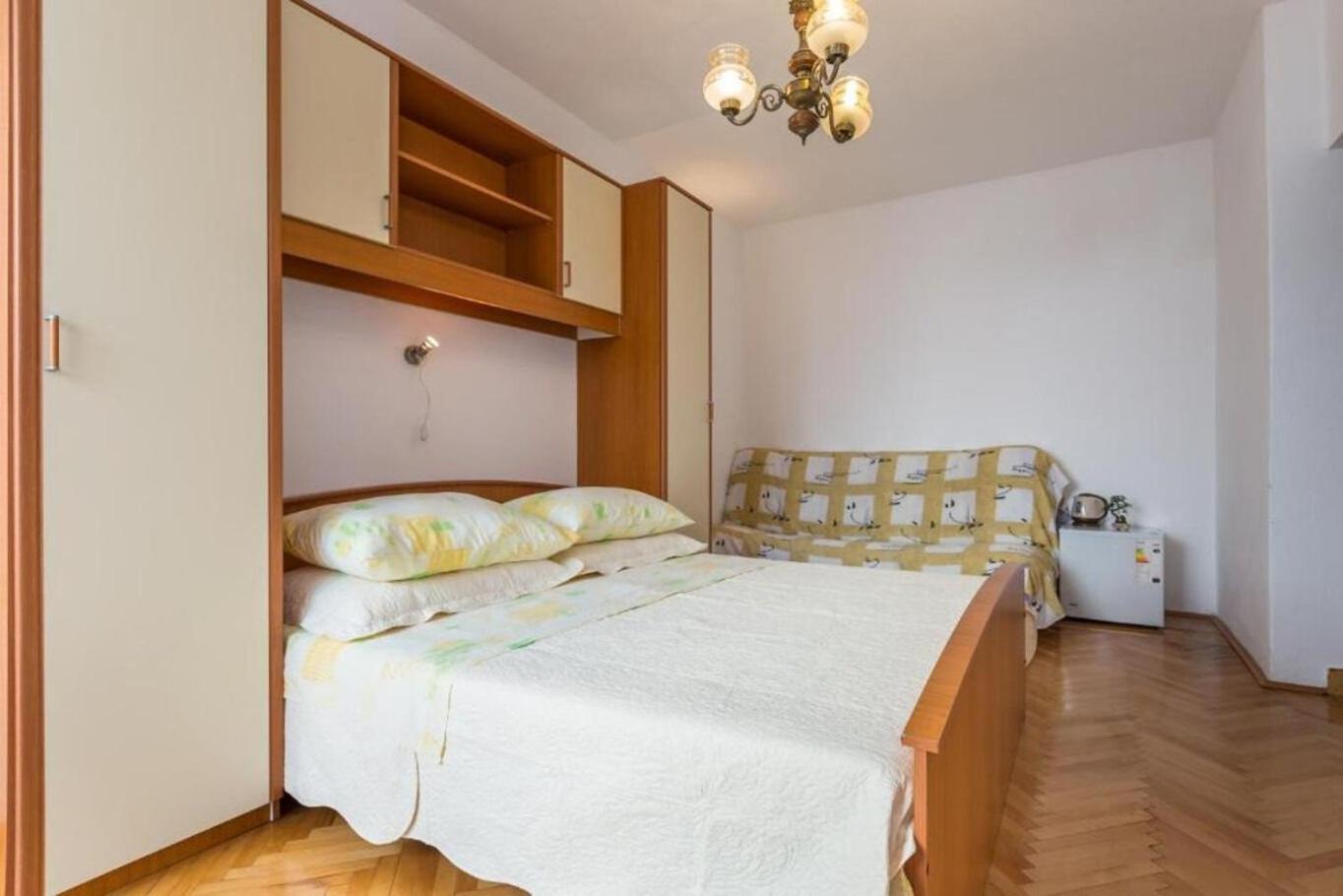 טוצפי Apartments And Rooms Happiness מראה חיצוני תמונה