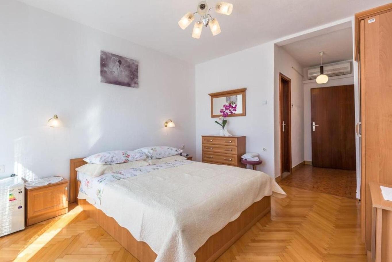 טוצפי Apartments And Rooms Happiness מראה חיצוני תמונה