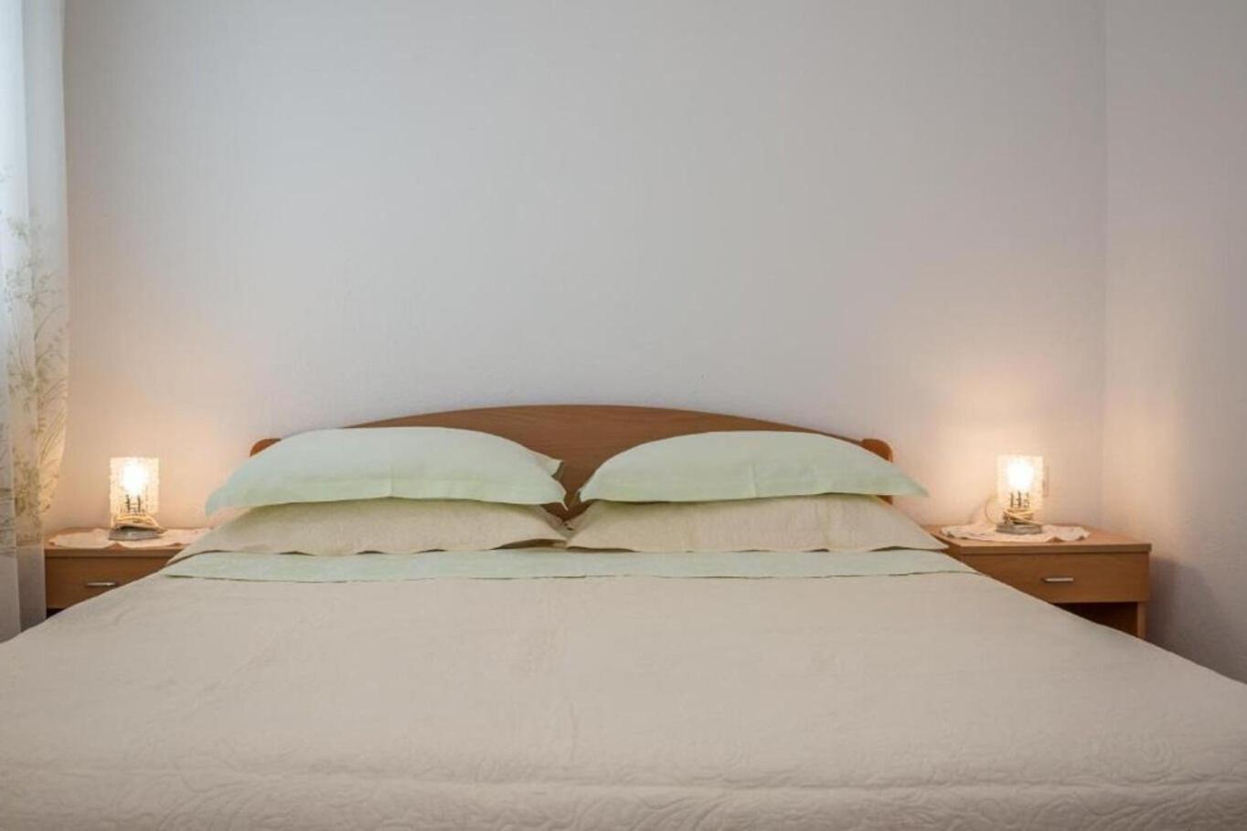 טוצפי Apartments And Rooms Happiness מראה חיצוני תמונה