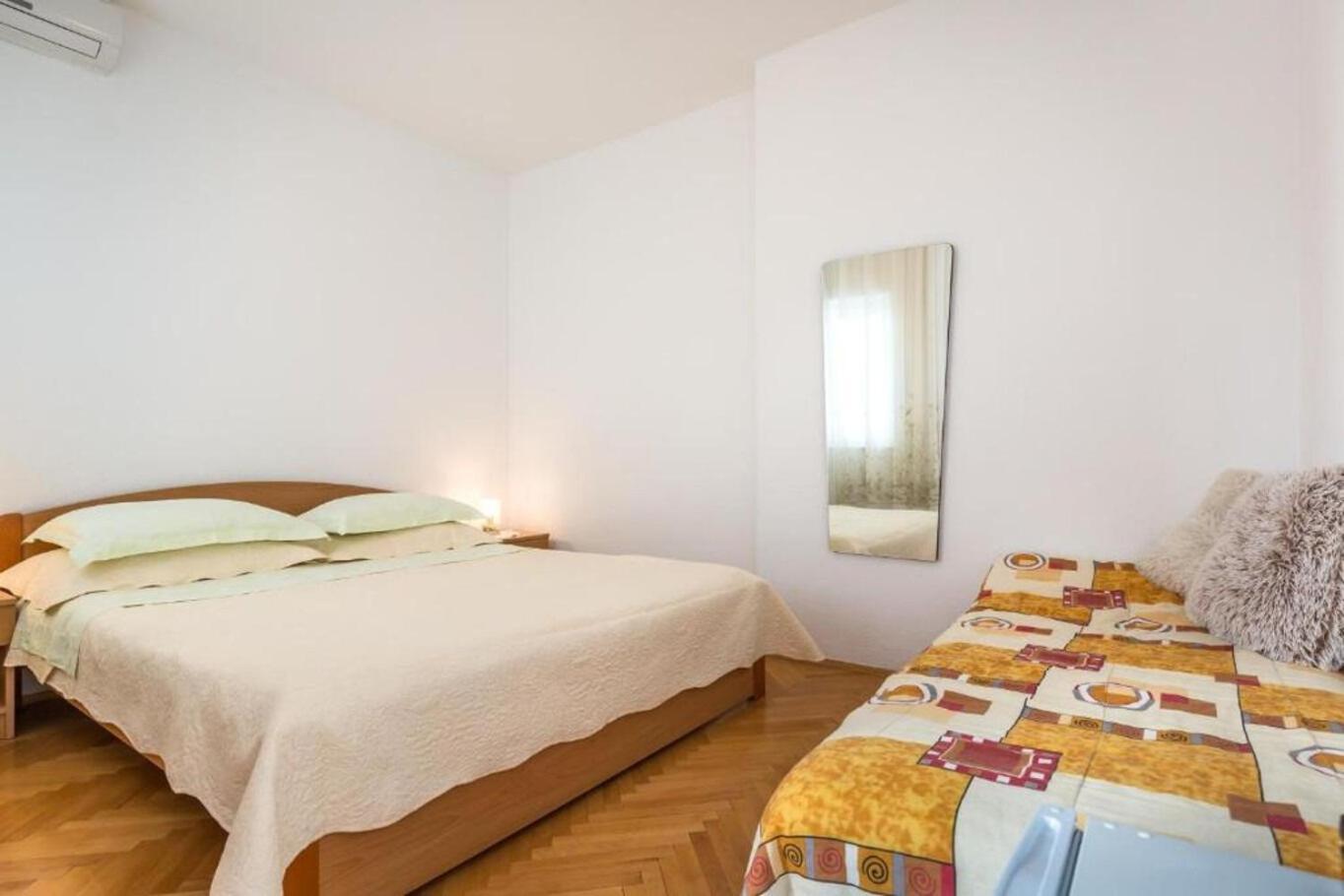 טוצפי Apartments And Rooms Happiness מראה חיצוני תמונה